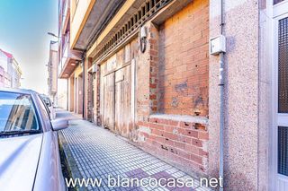 Local comercial en venta en Carballo