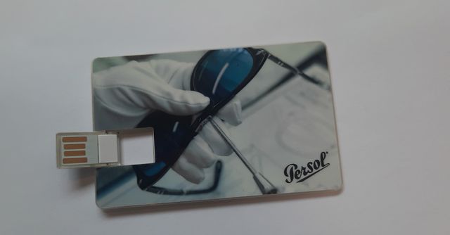 Pendrive 4GB a forma di carta di credito - Persol