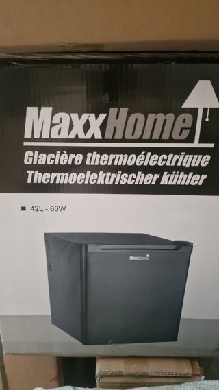Nevera termoeléctrica MaxxHome 42L