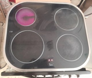 Horno y vitrocerámica marca Teka
