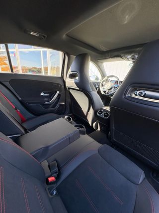 Mercedes-Benz A 35 4MATIC AMG