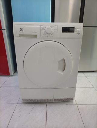 SECADORA MARCA ELECTROLUX DE 8 KG