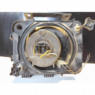 Faro izquierdo Opel Corsa A Sedan (Versión