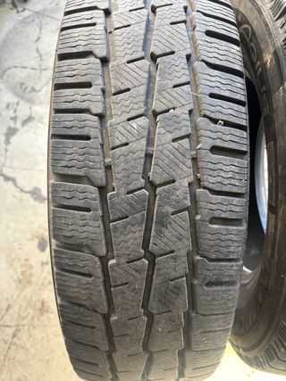 2 Neumáticos 225/75/16 C 