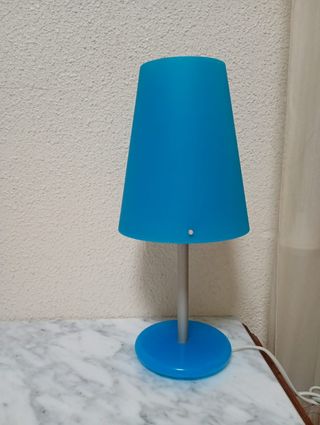 Lampara de mesa azul
