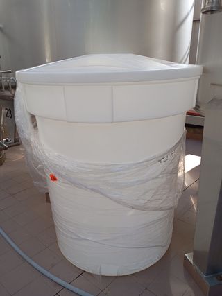 Depósito cónico de plástico 1000L - Blanco