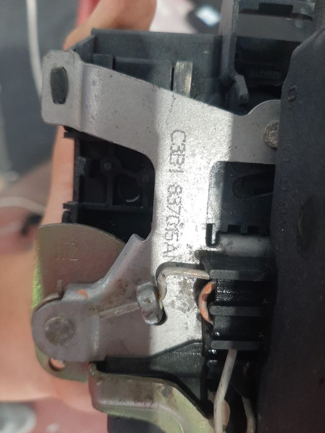 Cerradura puerta delantera izq 837015AN SEAT IBIZA