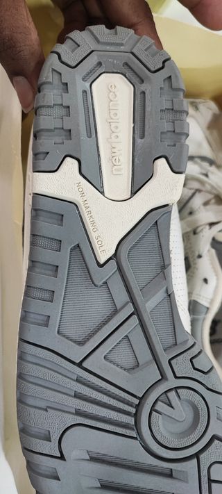 New Balance 550 ALD Gris Blanco