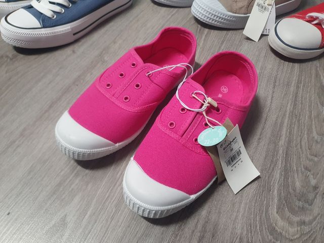 5 pares zapatillas mujer/niña