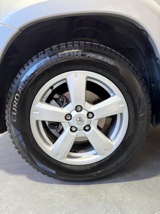 Toyota RAV4 4X4 177CV EXCELENTE ESTADO