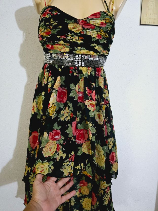 Vestido floral negro talla M