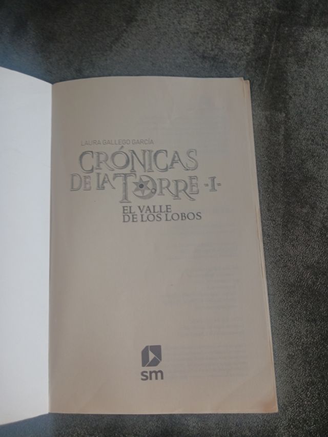 Crónicas de la Torre I. El Valle de los Lobos
