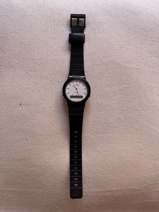 Reloj Casio AQ-34 - Negro y Blanco