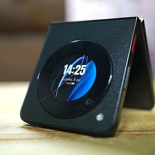 NUBIA Z FLIP 8/256GB - Negro