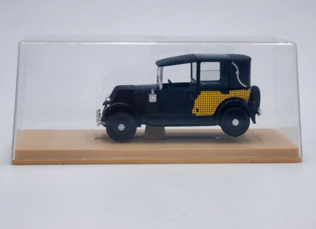 RENAULT NN 1927 TORPEDO DECOUVERT 1:43 ELIGOR 1041
