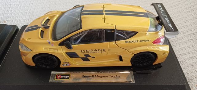 2 Coches Burago: Lamborghini & Renault