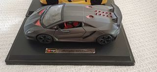 2 Coches Burago: Lamborghini & Renault