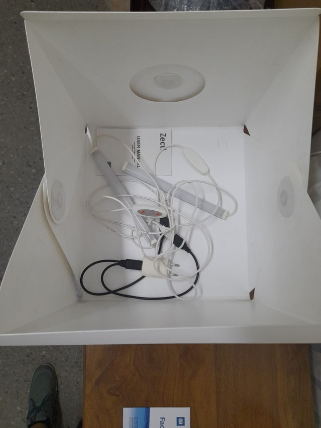 Caja luz portátil Zect