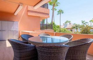 Piso en alquiler en Puerto Banús en Marbella