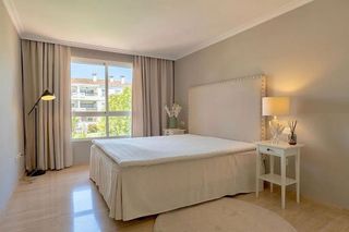 Piso en alquiler en Puerto Banús en Marbella