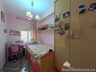 Piso en venta en Linares