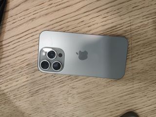 iPhone 15 Pro Gris Espacial