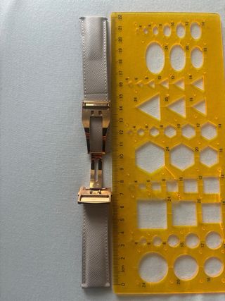 Correa Montblanc Beige y Oro