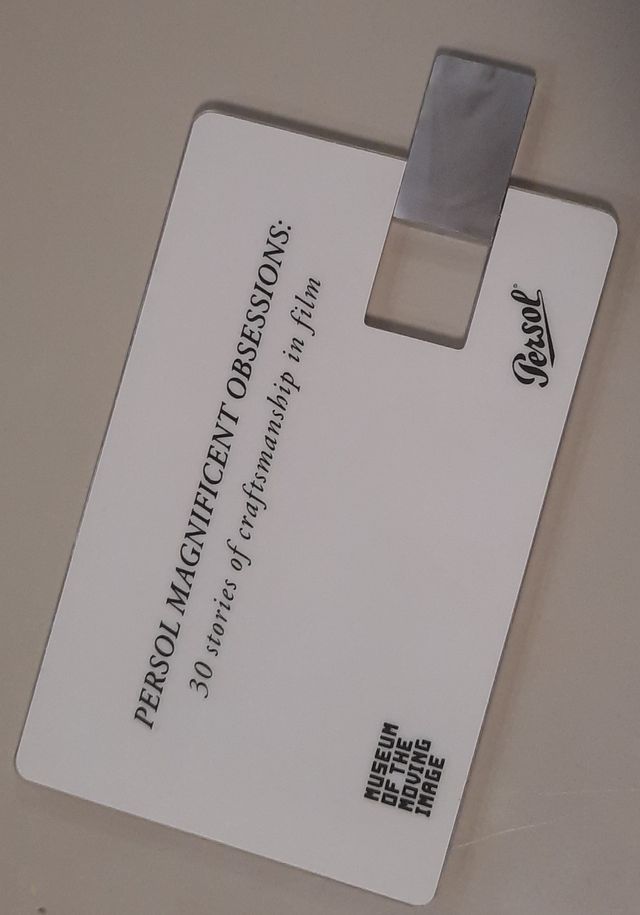 Pendrive da 4GB a forma di carta di credito Nuova