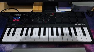 M-Audio Axiom AIR Mini 32 - Teclado MIDI