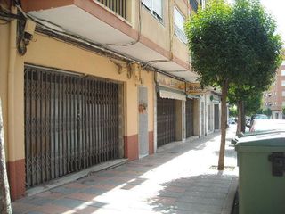 Local comercial en venta en Petrer