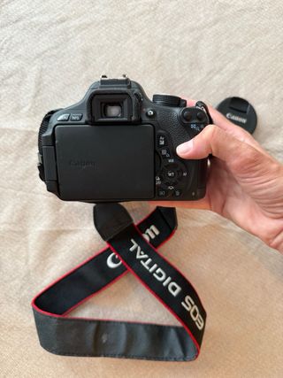 Canon EOS 600D réflex