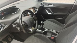Peugeot 308 2021, 130CV, CON VEGADOR 6 VELOCIDADES