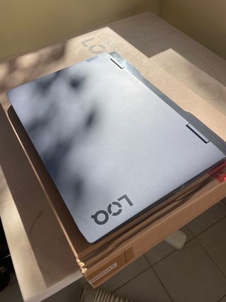 Lenovo LOQ 15IRH8 Gris - Portátil Gaming