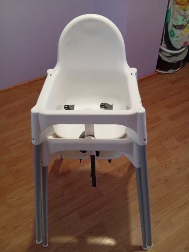 Trona bebé blanca de Ikea