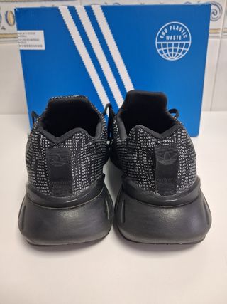 Zapatillas Adidas Swift Run 22