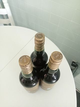 3 Botellas Moscatel Montecristo Gran Reserva