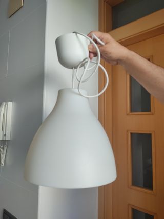 Lampara Ikea blanca