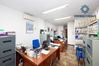 Piso en venta en Camino de Ronda - Rosaleda en Granada