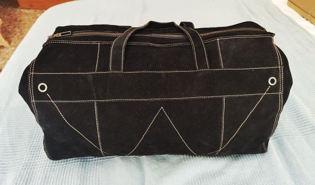 Precioso bolso grande de ante Zara