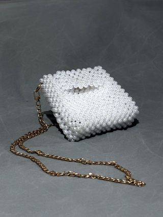Bolso blanco de perlas