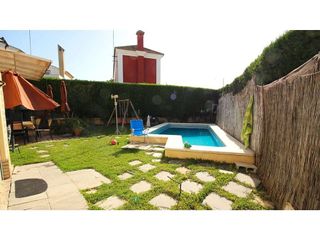 Chalet en venta en Sanlúcar la Mayor