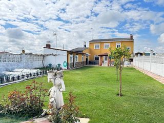 Chalet en venta en Trobajo del Camino en San Andrés del Rabanedo