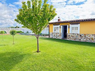 Chalet en venta en Trobajo del Camino en San Andrés del Rabanedo