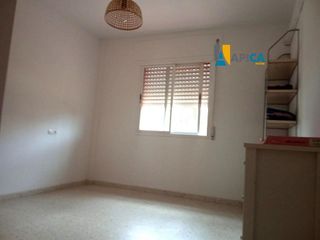Casa adosada en venta en La Granja-La Colina-Los Pastores en Algeciras