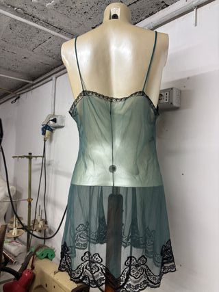 Canotta pizzo nero e verde acqua