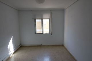 Piso en venta en La Plata en Sevilla