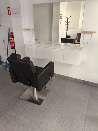 Sillón Peluquería - Negro con pespuntes