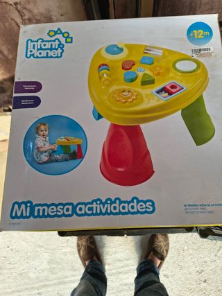 Mesa actividades Infant Planet