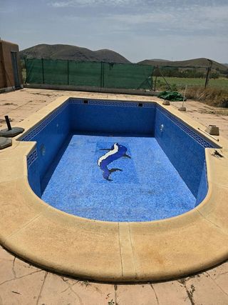 Chalet en venta en Hellín