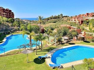 Piso en alquiler en Cabo Pino - Reserva de Marbella en Marbella